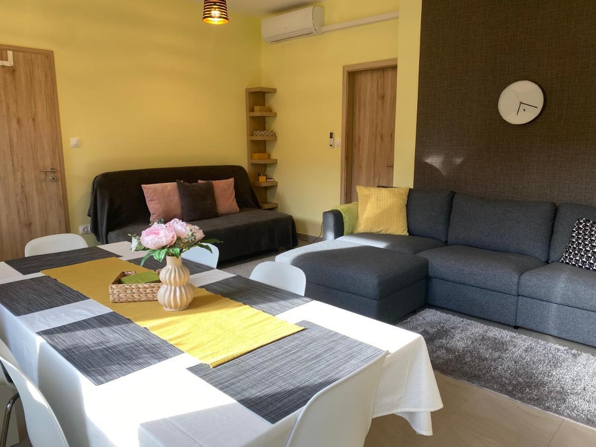 Nest1 Apartments Keszthely Ngoại thất bức ảnh