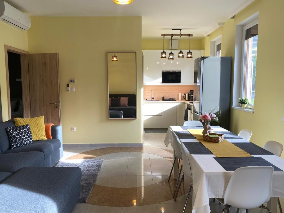 Nest1 Apartments Keszthely Ngoại thất bức ảnh