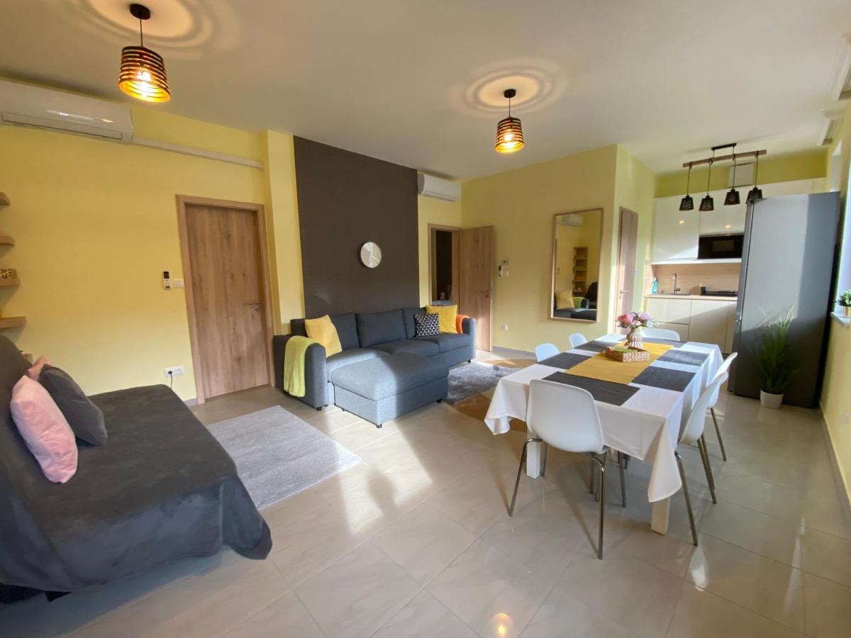 Nest1 Apartments Keszthely Ngoại thất bức ảnh